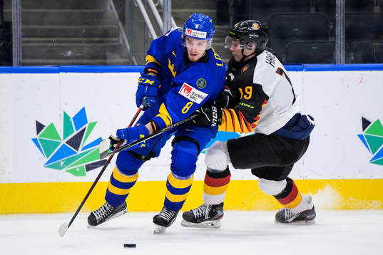 Leo Lööf of Sweden and Haakon Hanelt of Germany