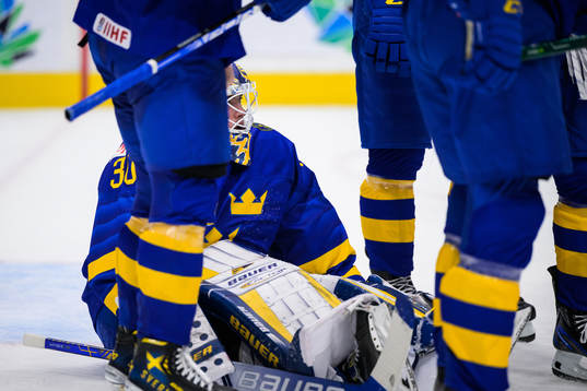 Goaltender Calle Clang of Sweden