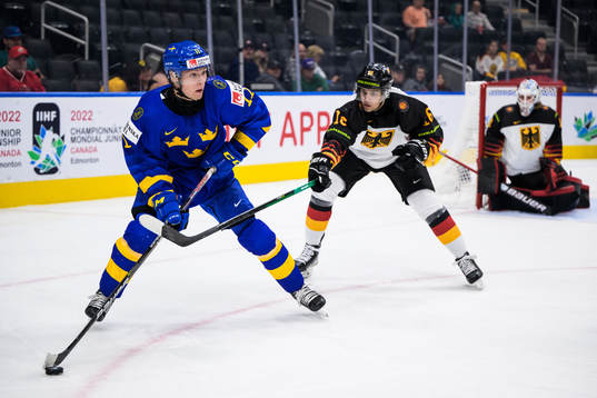 Fabian Lysell of Sweden and Arkadiusz Dziambor of Germany