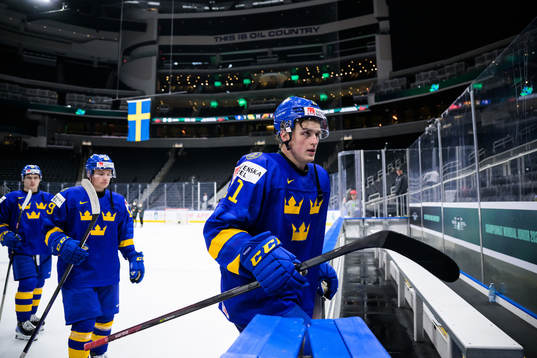 Oskar Olausson of Sweden