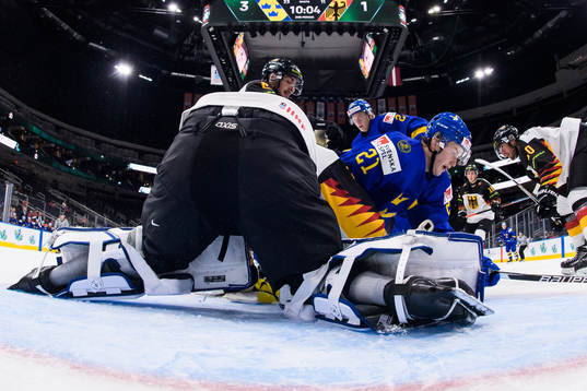 Theodor Niederbach and Oskar Olausson of Sweden challenge