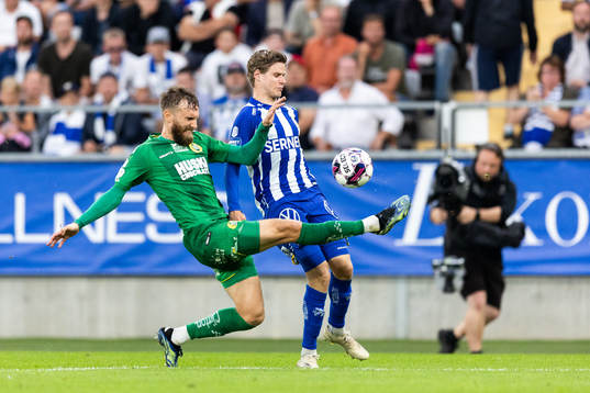Hammarbys Simon Sandberg och IFK Göteborgs Gustaf Norlin