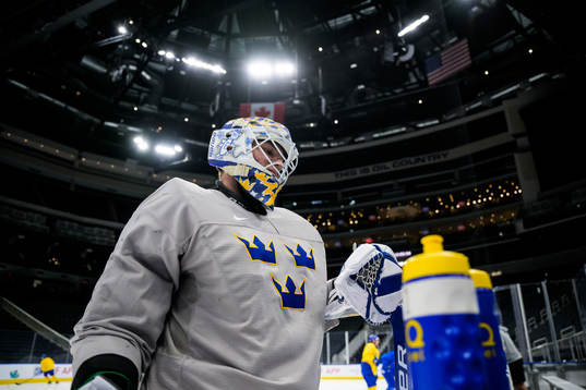 Bläddra bland fler bilder av 2022 IIHF World Junior Championship, day 8, Sweden, practice