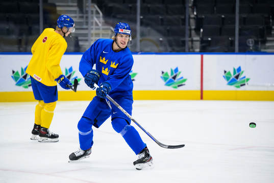 Simon Edvinsson of Sweden at a practice session