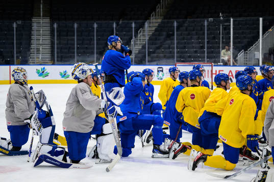 Simon Edvinsson of Sweden at a practice session