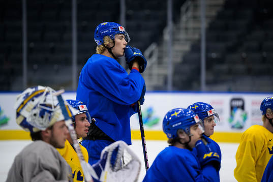 Simon Edvinsson of Sweden at a practice session
