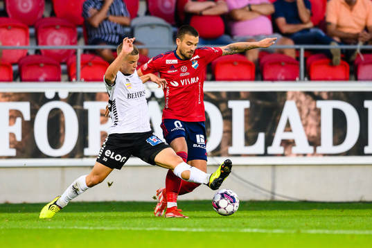 Örebros Samuel Dahl och Östers Vladimir Rodic