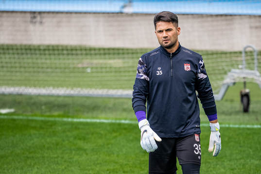 Goalkeeper Ali Sasal Vural