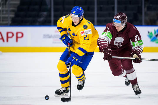 Oskar Olausson of Sweden and Anri Ravinskis of Latvia