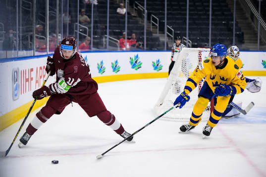 Dans Locmelis of Latvia and William Wallinder of Sweden