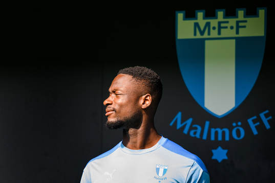 Goalkeeper Ismael Diawara