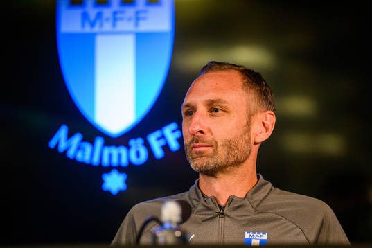 Head coach Andreas Georgson