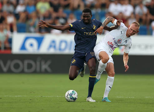 Collins Lusaka Sichenje of AIK and Jan Kalabiska of Slovacko