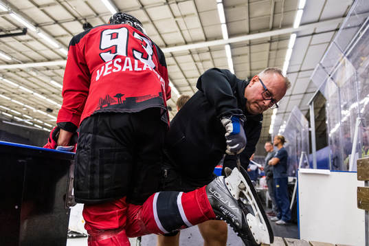 Malmö Redhawks materialförvaltare Mikael Petersson