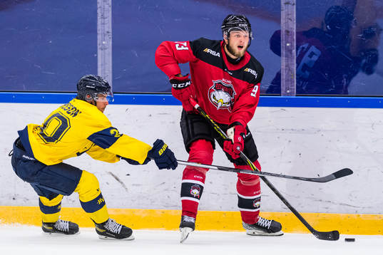 s André Petersson och Malmö Redhawks Kristian Vesalainen