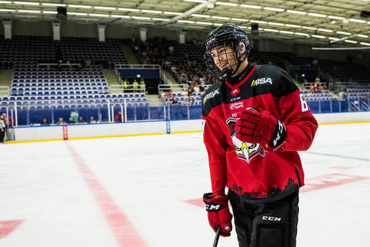 Malmö Redhawks Anton Wahlberg jublar