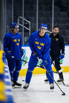 Simon Edvinsson of Sweden at a practice session