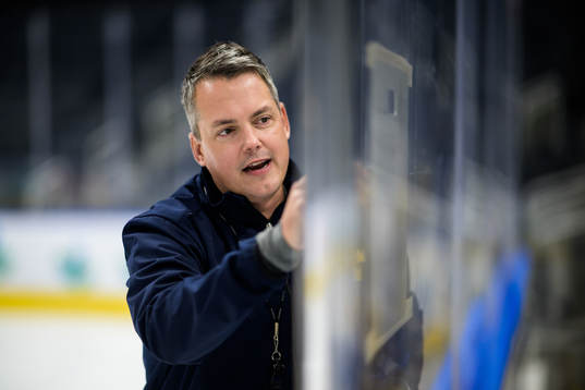 Head coach Tomas Montén of Sweden at a practice session