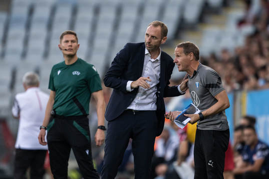 Coach Andreas Georgson and assistant coach Jeffrey Aubynn