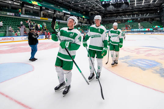 Rögles Oskar Stål Lyrenäs och Adam Edström deppar