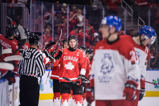 Mason McTavish of Canada celebrates his 4-0 goal