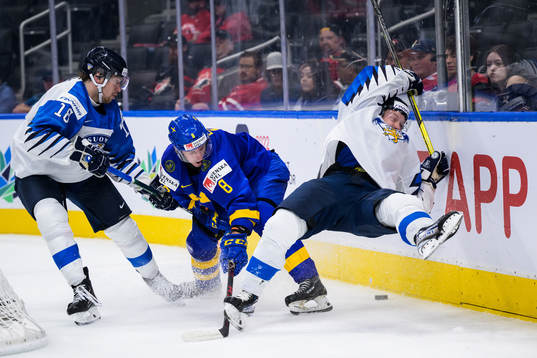 Joel Määttä and Kasper Simontaival of Finland challenge
