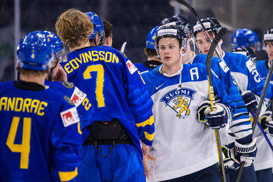 Simon Edvinsson of Sweden and Kasper Puutio of Finland