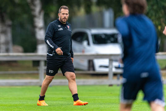 Tvååkers assisterande tränare Tobias Hysén före