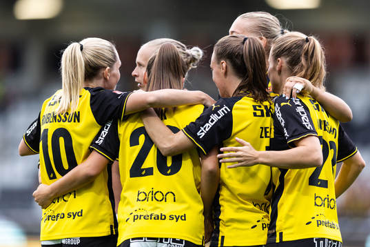 Häckens Hanna Wijk jublar