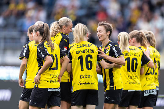 Häckens Aivi Luik jublar