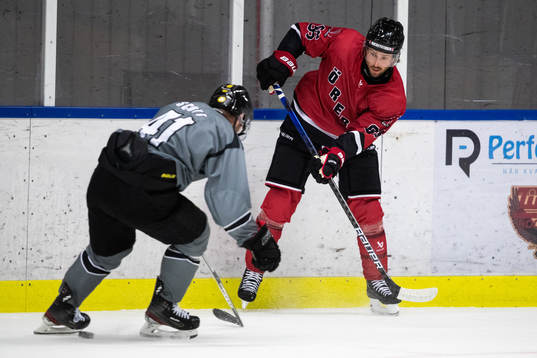 Brynäs Greg Scott och Örebros Mathias Bromé