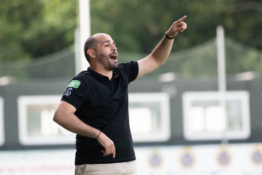 Jönköpings tränare Óscar García Rodrígues agerar