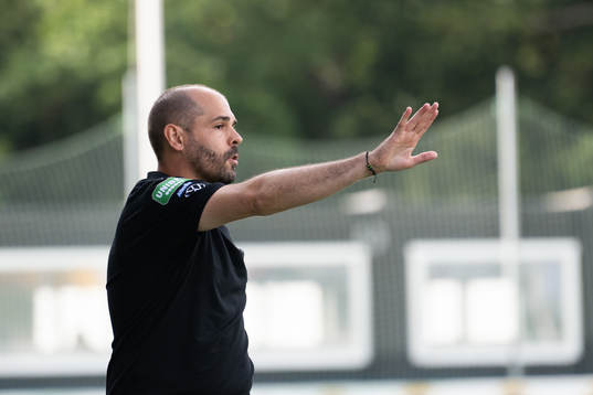 Jönköpings tränare Óscar García Rodrígues agerar