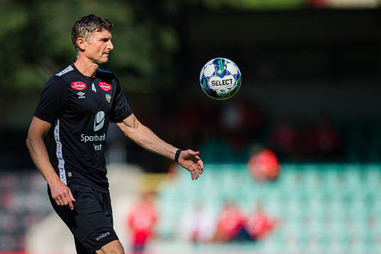 Tore André Flo, head coach of Sogndal