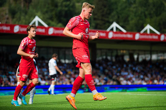 Aune Selland Heggebø of Brann celebrates