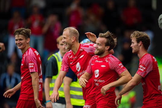 Bård Finne of Brann celebrates