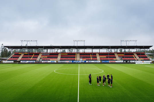 Brommapojkarnas spelare på planen