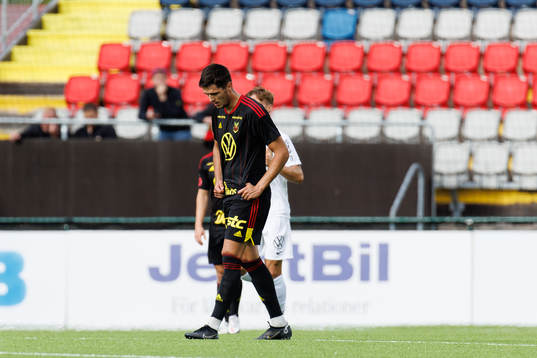 Östersunds Sadmir Zekovic deppar