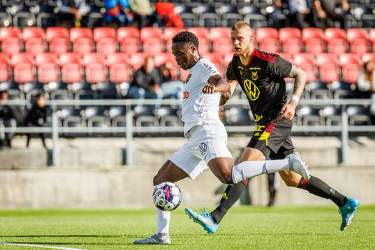 Brommapojkarnas Richie Omorowa gör 3-2
