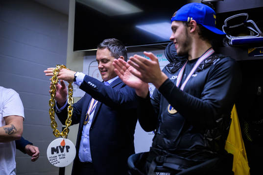 Head coach Tomas Montén of Sweden with an internal MVP