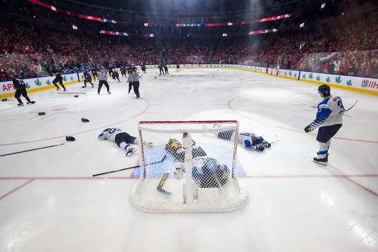Roni Hirvonen, goaltender Juha Jatkola, Aatu Räty and