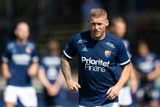 Djurgårdens Victor Edvardsen före fotbollsmatchen i