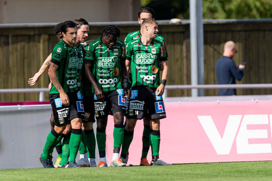 Varbergs spelare jublar