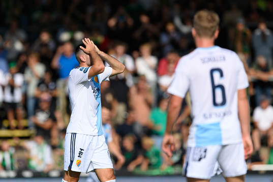 Djurgårdens Besard Sabovic deppar