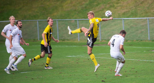IFK Hässleholms Jens Lynard i matchen i div. 2 mellan