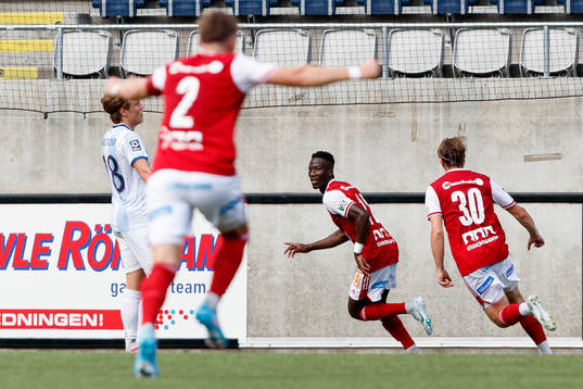 Sandvikens Naeem Mohammed jublar