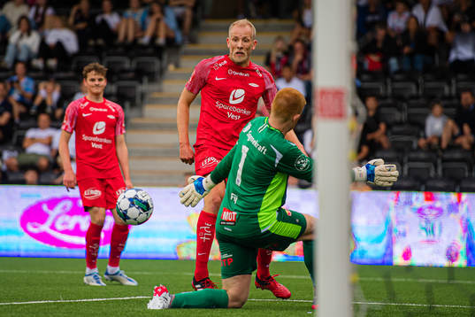 Vegard Leikvoll Moberg of Brann