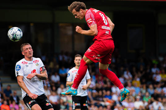 Felix Horn Myhre of Brann missing a chance to score