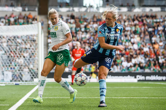 Hammarbys Jonna Andersson och Djurgårdens Alice Bergström