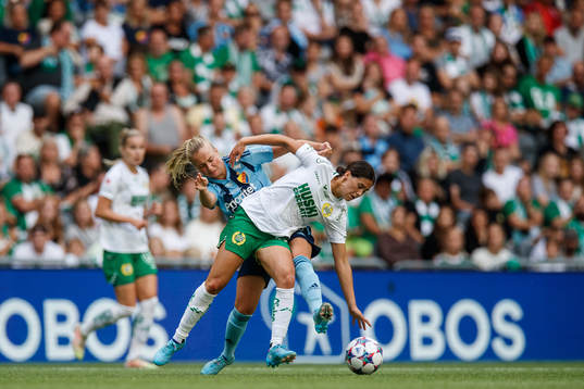 Hammarbys Kyra Cooney-Cross och Djurgårdens Tove Almqvist